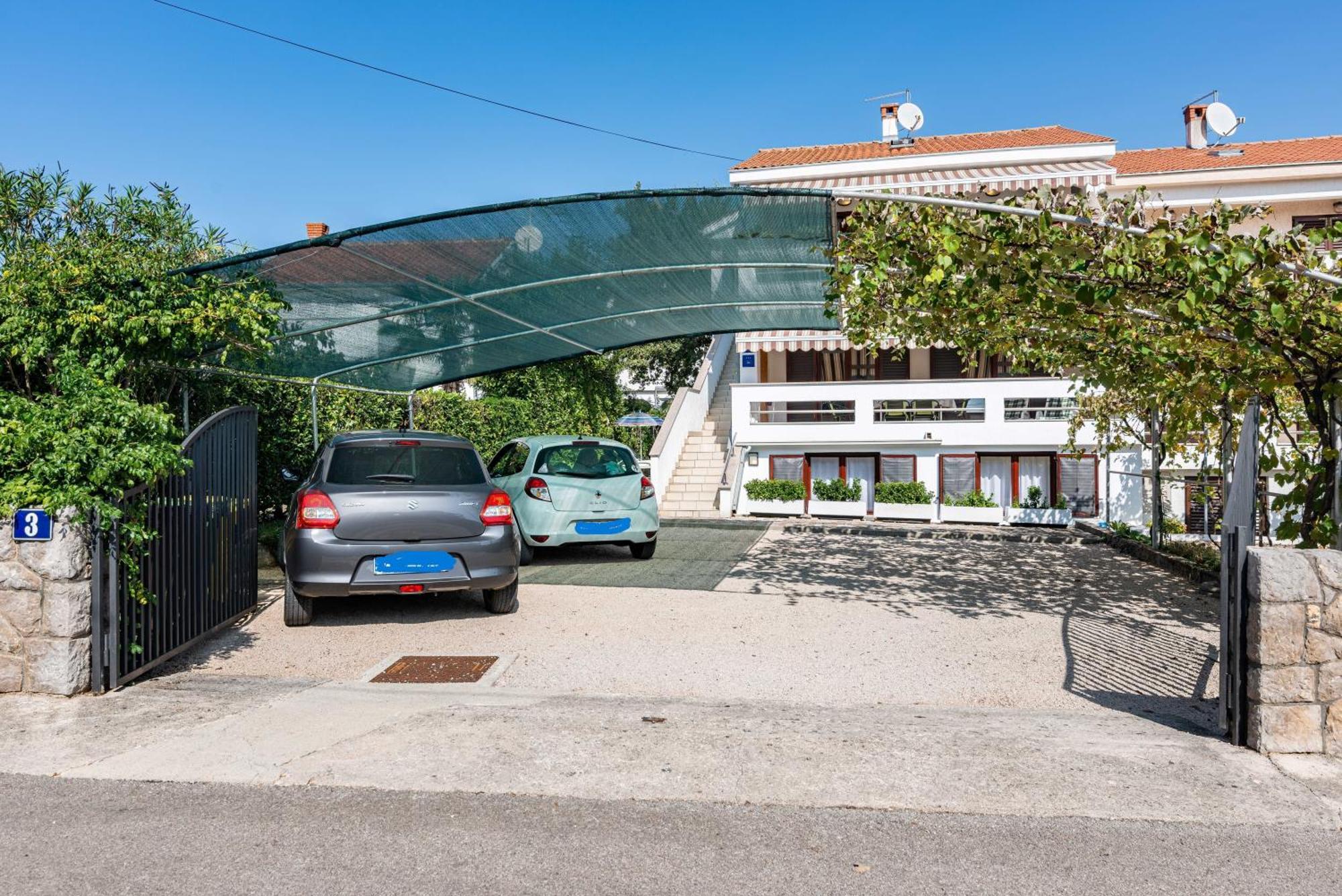 Apartment Ana, Vantacici-malinska, Island Krk *