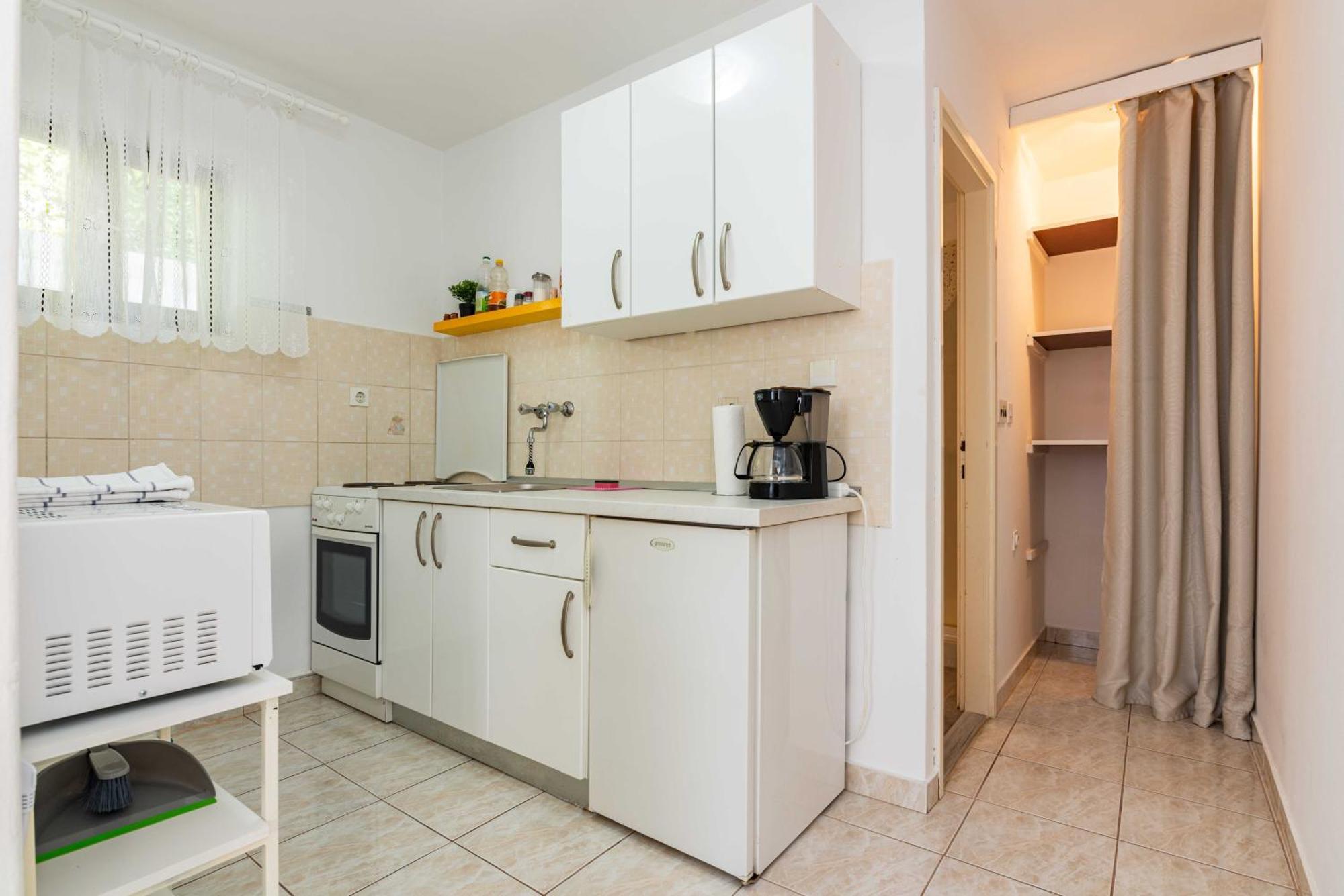 Ana, Vantacici-malinska, Island Krk Apartment Vantacici