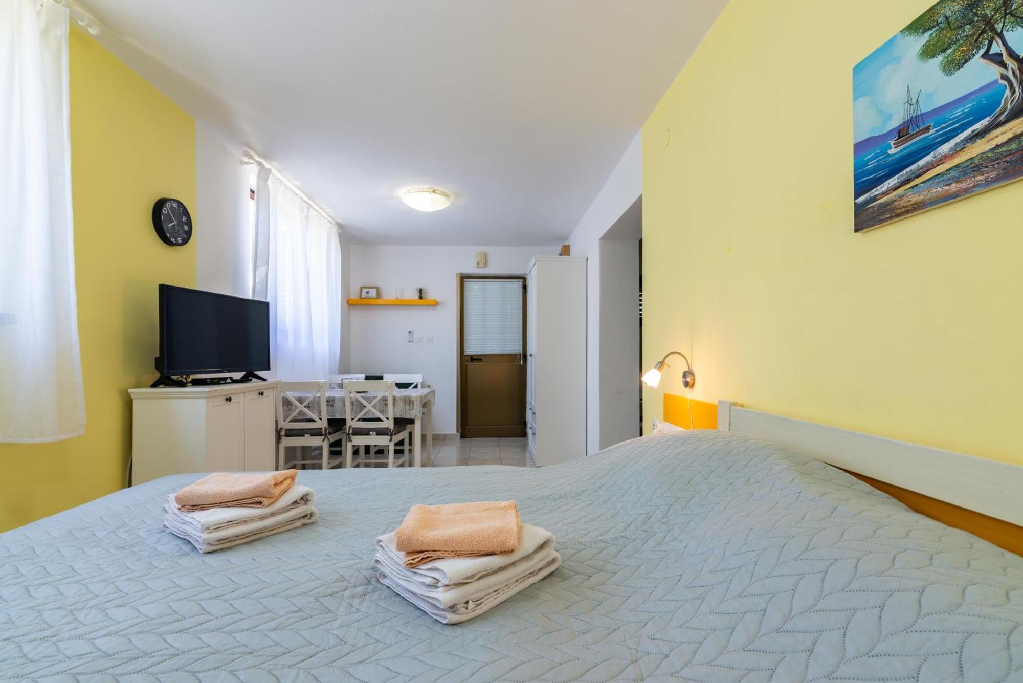 Apartman Ana, Malinska, Vantacici, Island Krk *